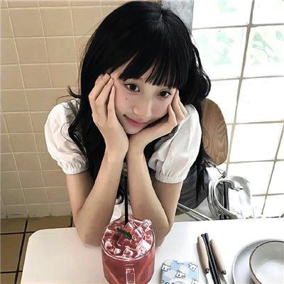 大人的防具店（里面） 海报