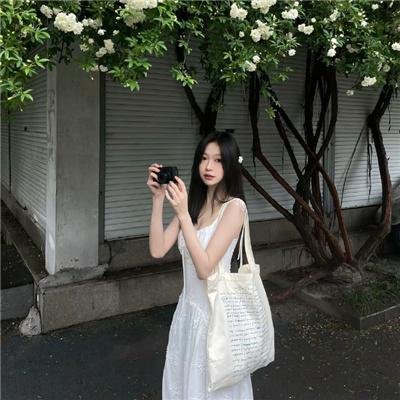 在水中 海报